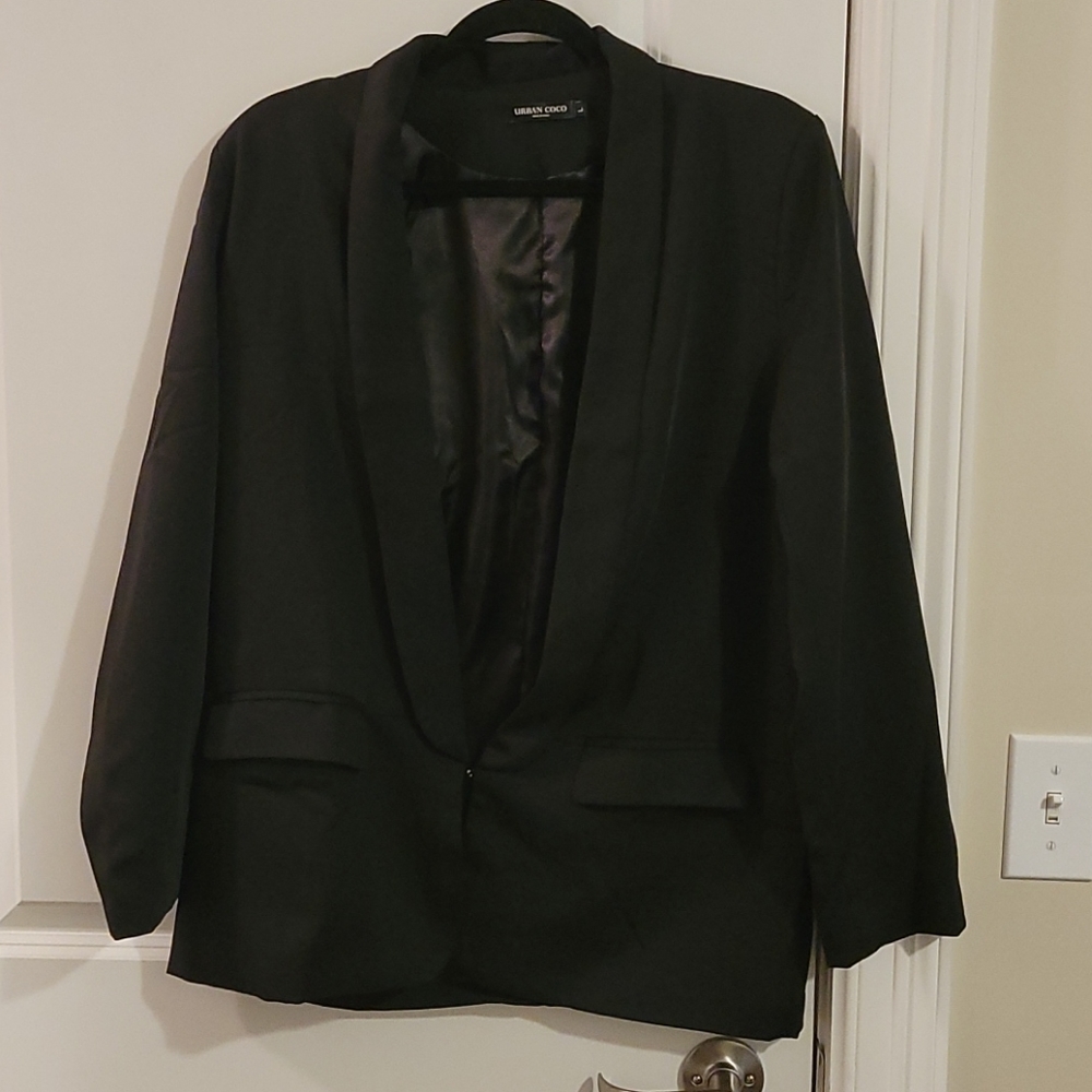 Urban Coco Black Blazer